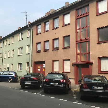 Appartement 位于duisburg市中心的舒适公寓套房，设施齐备，免费上网， 交通便利，适合休闲及商务旅客